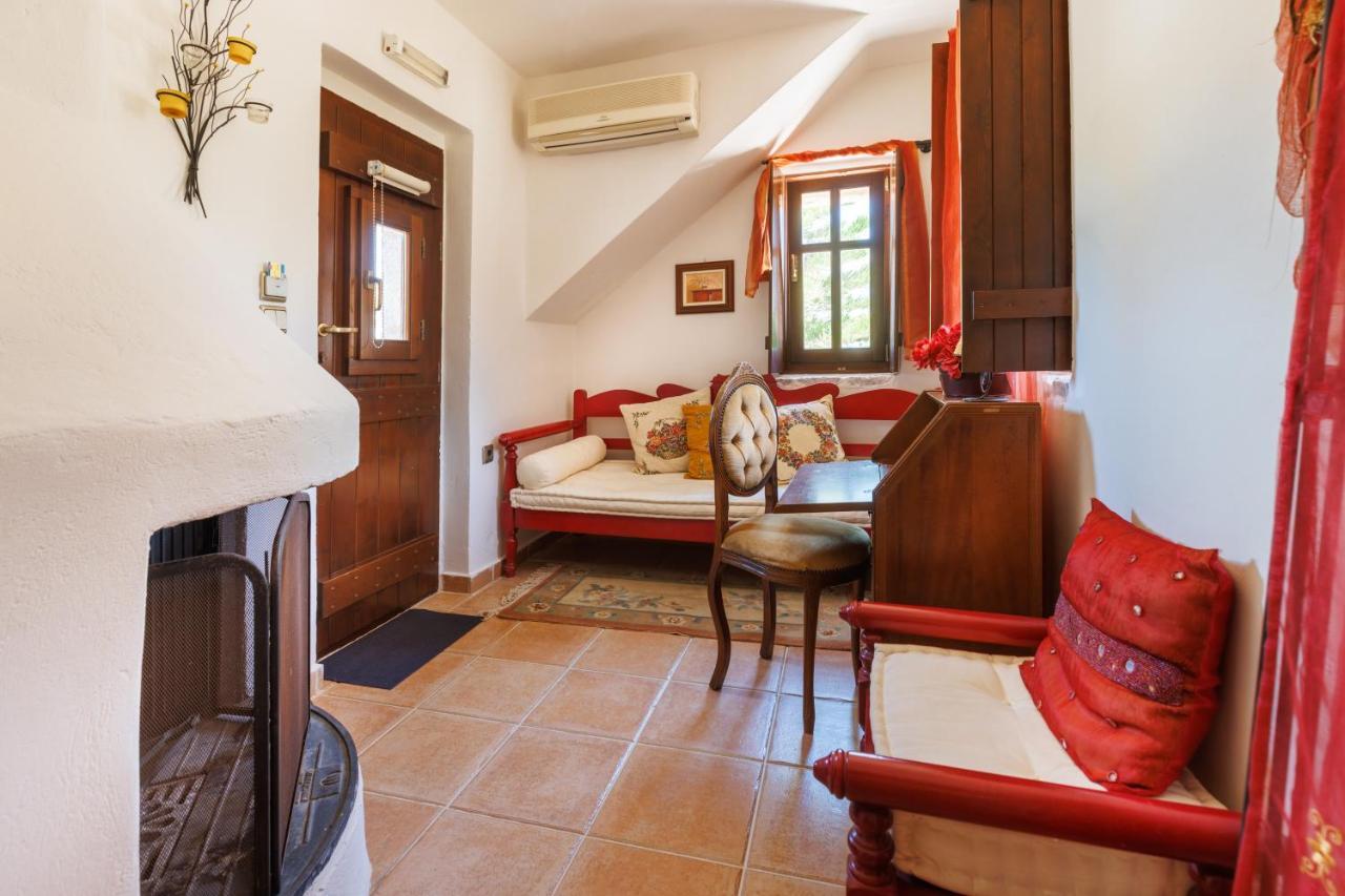 Katafigi Apartment Pyrgos Dirou Exterior photo